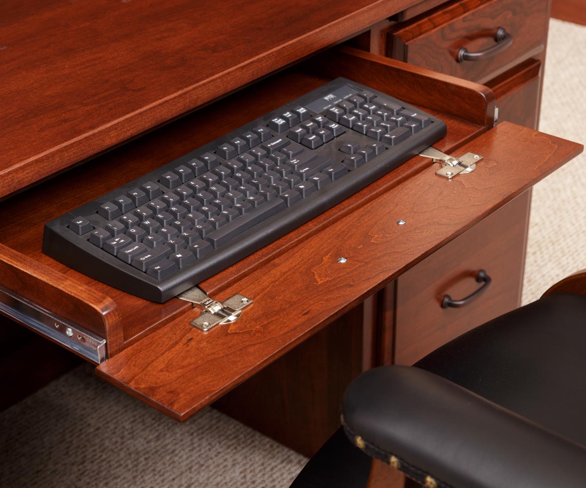 Hampton Hutch - Image 2